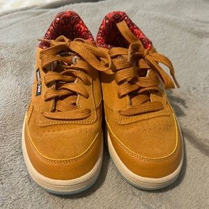 Reebok Classic Jurassic Park Edition Size 3 Big Kids